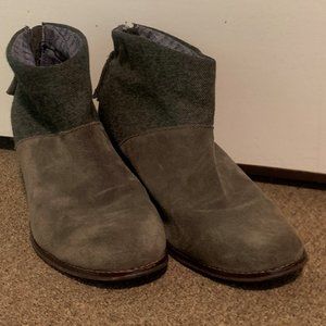 TOMS Leila bootie Green Size 9